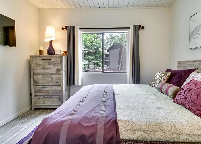 Great For Families! Pinetop Sanctuary W/ Patio Indian Pine